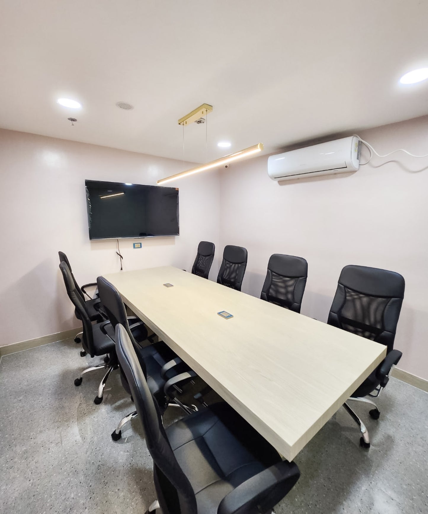 Meeting Room 1 (8-10 Pax)