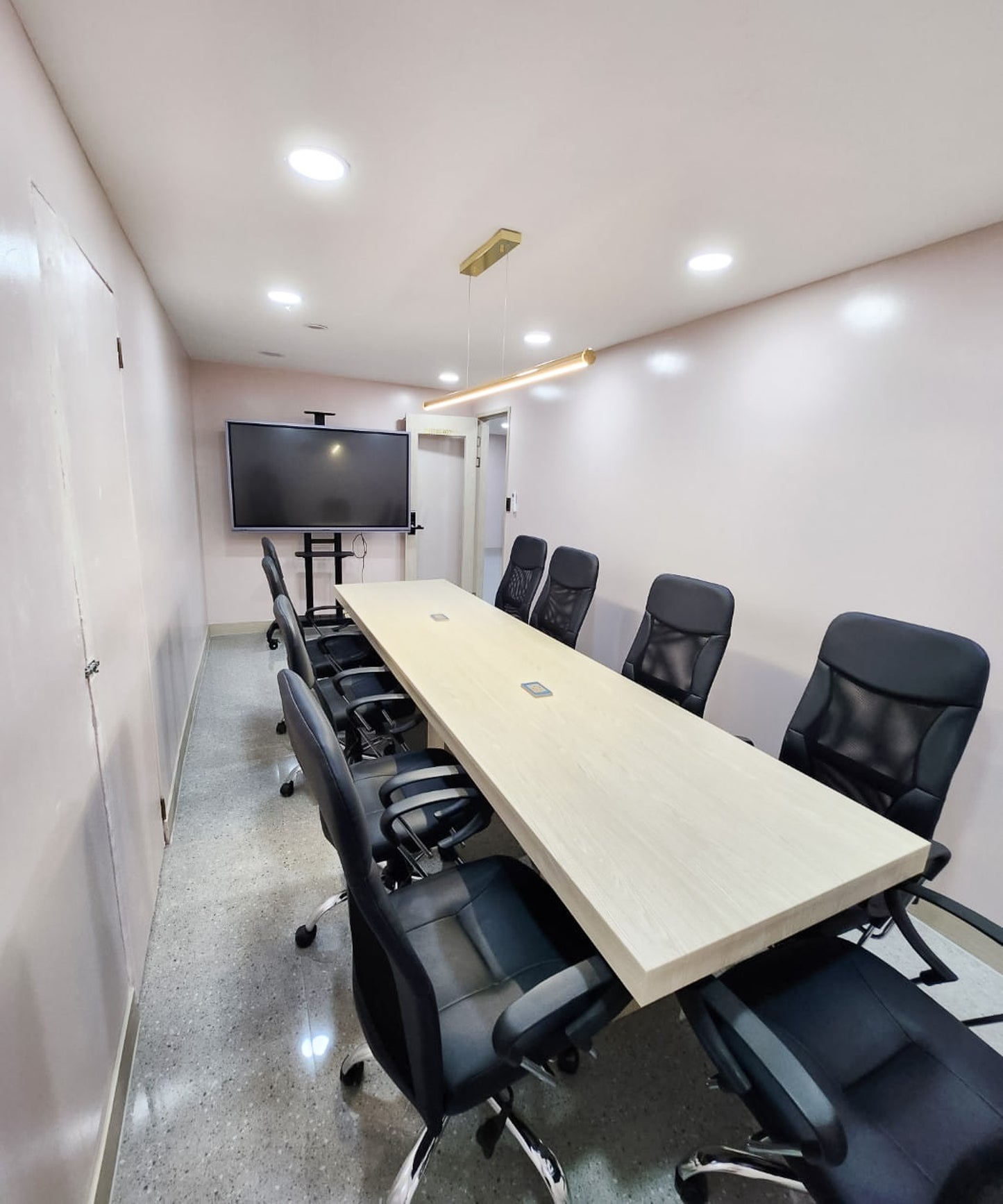 Meeting Room 2 (10-12 Pax)